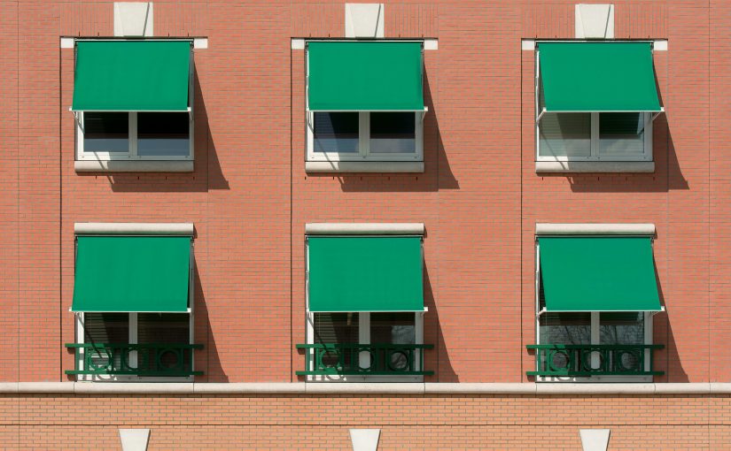 Toldos personalizados en Madrid: La opción ideal para adaptarse a tus necesidades